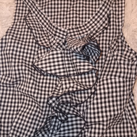 The Limited Women's S Essential Shirt Gingham Ruffle Sleeveless Black White - Picture 4 of 4